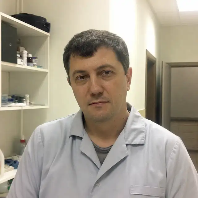 Фото-иллюстрация: ветеринарный дерматолог на домашнем визите
